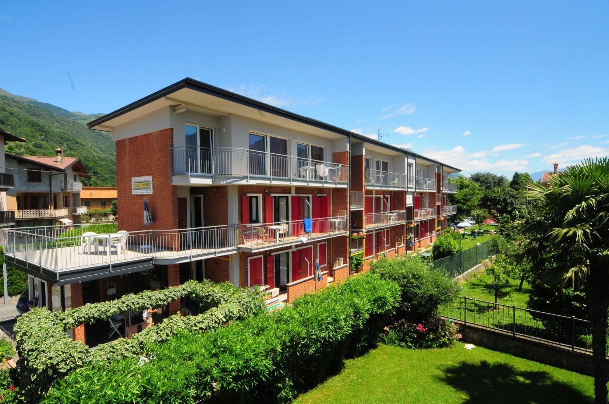 Residence Windsurf Domaso Exteriör bild